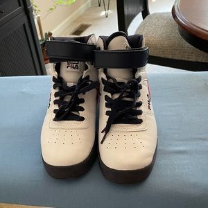 Fila size 5.5 like new